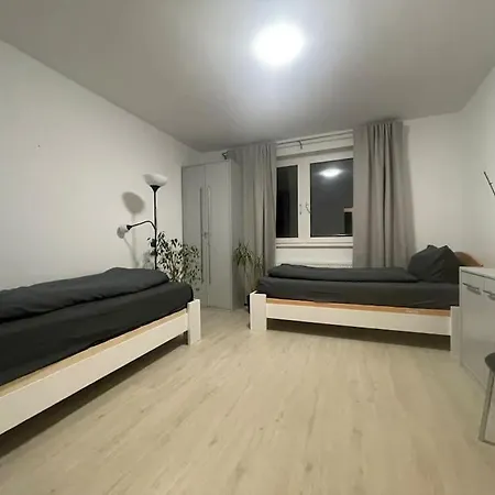 דירה Inkl Waschmaschine Trockner Und Parkplaetze *